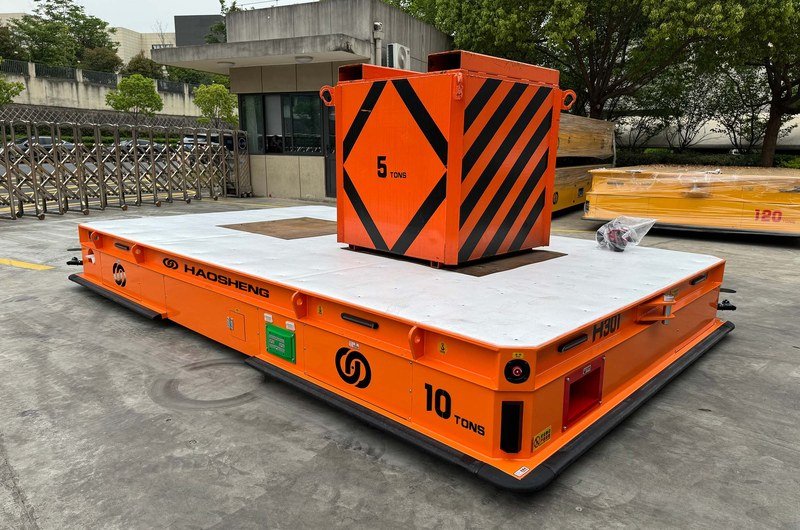Heavy-load AGV powered by a LiFePO4 lithium battery pack