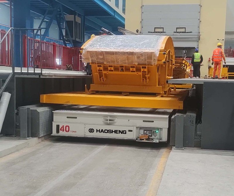 Heavy AGV adapted for precast tunnel segment transport
